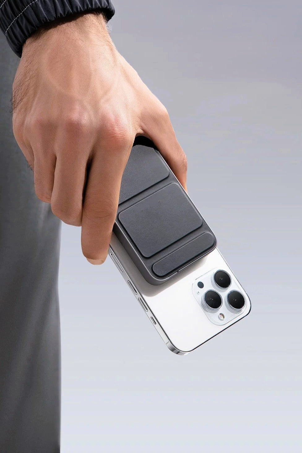 kinesys ™ - Wireless Power bank with MagSafe compatibility